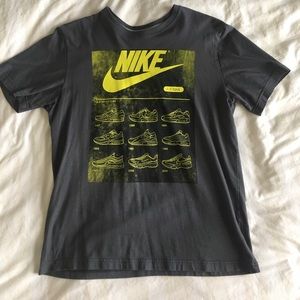 NIKE T-SHIRT